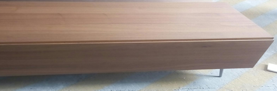 [Lugano - 8750] puerta con función de hacia abajo, chapa de madera de nogal. A24½xL152½xF2cm.