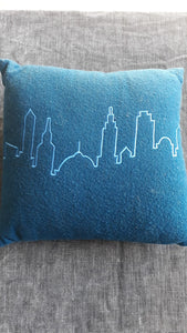 Cojin Horizonte, azul petróleo/azul". L40xL40