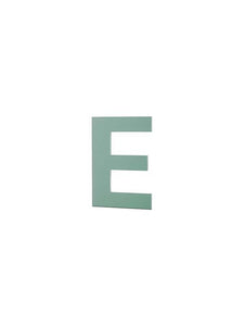 Escultura para pared con forma de letra, """E""