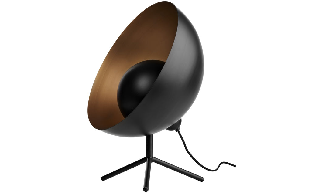 [Satellite] Lámpara de mesa Satellite, metal negro con color cobre en el interior