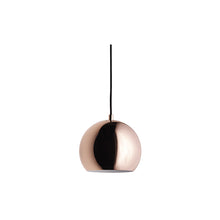 Cargar imagen en el visor de la galería, Lámpara de techo Ball, metal con acabado cobrizo. Ø18cm.
