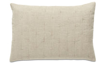 Cargar imagen en el visor de la galería, Cojín REMS, beige. L40xL59cm.
