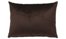 Cargar imagen en el visor de la galería, Cojín Velvet, marrón oscuro. L45xL59c
