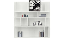 Cargar imagen en el visor de la galería, Sistema de pared Como, laca blanca mate. A102½xL102½xF22cm.
